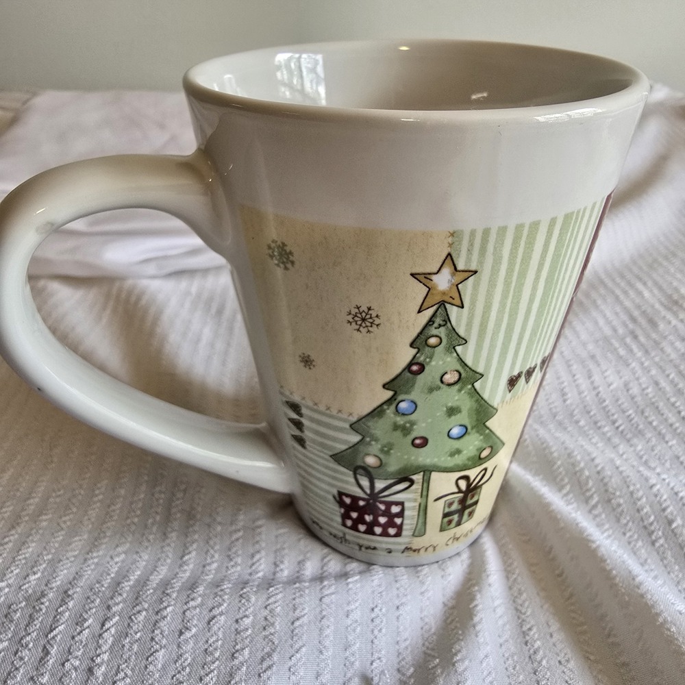 Royal Norfolk We Wish You A Merry Christmas Mug - Picture 5 of 7